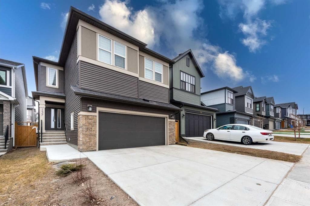 4-bed Detached for sale at 137 Edith Villas NW, Calgary