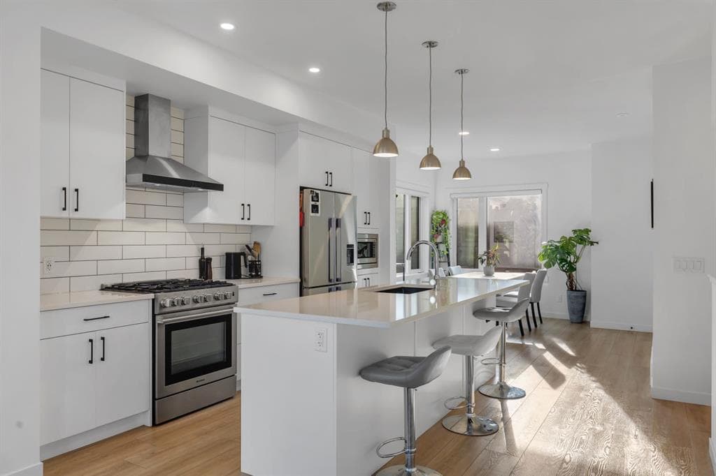 3-bed Townhouse for sale at 213 Greenbriar Common, Calgary
