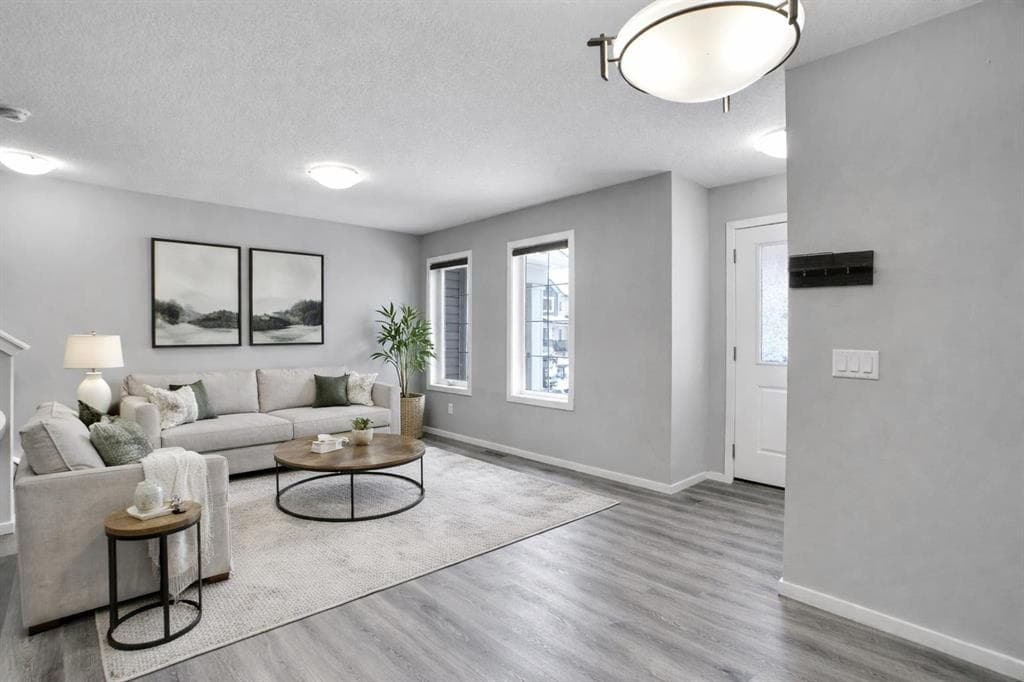 3-bed Townhouse for sale at 214 Cityside Grove NE, Calgary