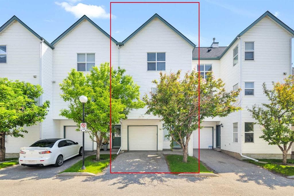 2-bed Townhouse for sale at 3, 200 Hidden Hills Terrace NW, Calgary