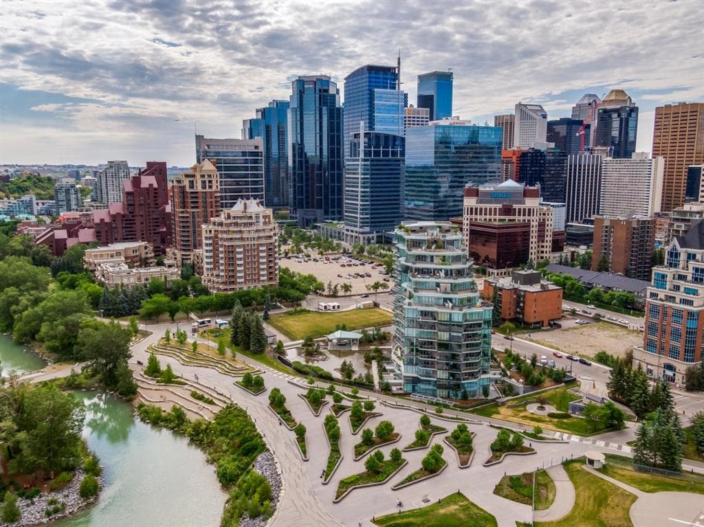 3-bed Apartment for sale at 811, 738 1 Avenue SW, Calgary