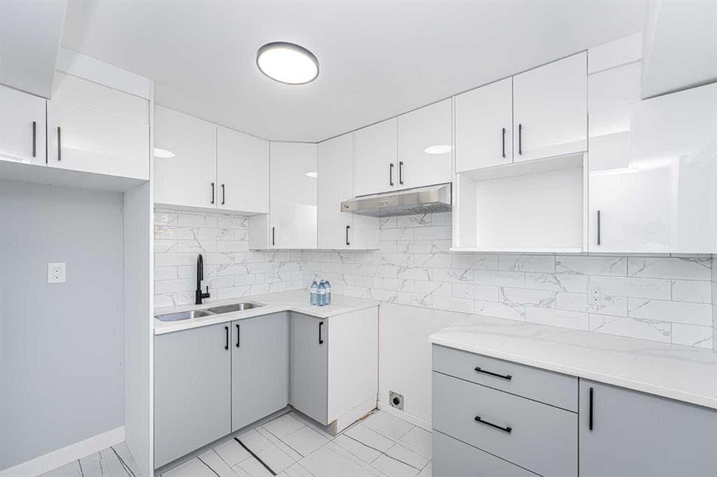 5-bed Semi-detached for sale at 6403 Centre Street NW, Calgary