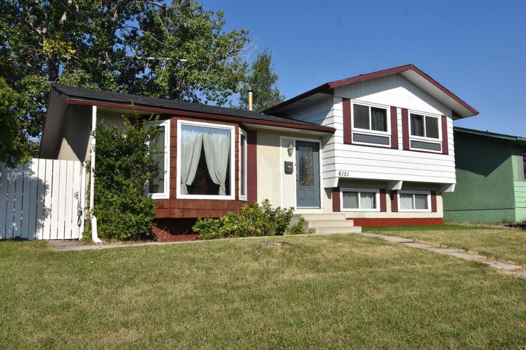 4-bed Detached for sale at 6151 Penworth Road SE, Calgary