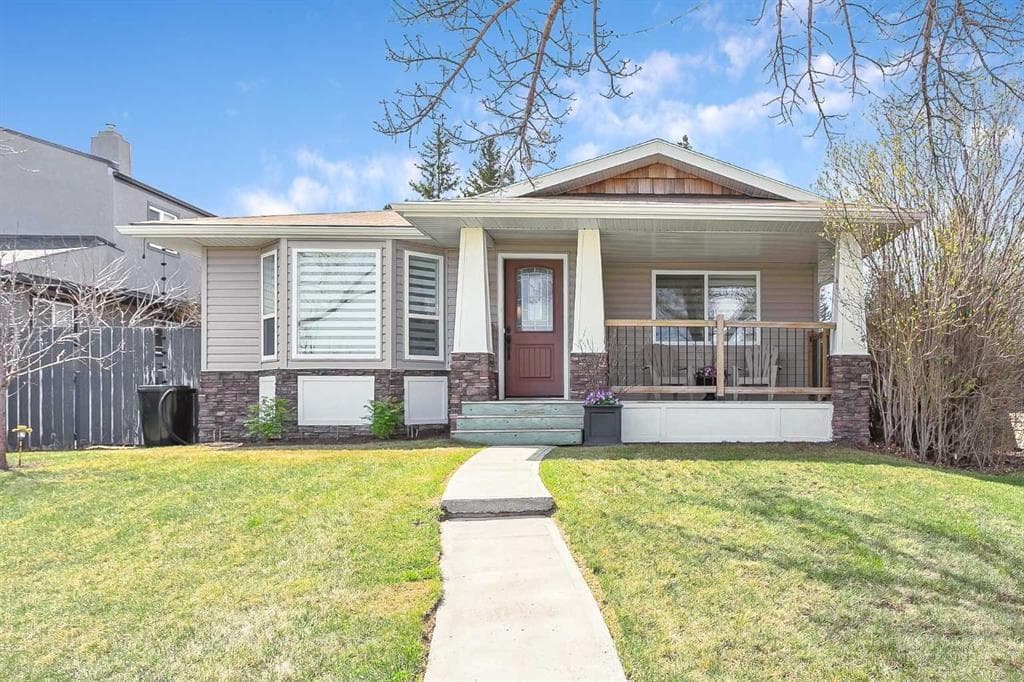 4-bed Detached for sale at 95 Hillgrove Crescent SW, Calgary