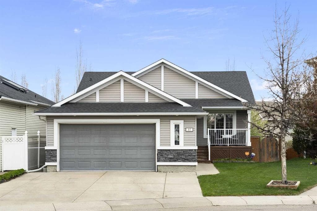 5-bed Detached for sale at 57 Thornfield Close SE, Airdrie