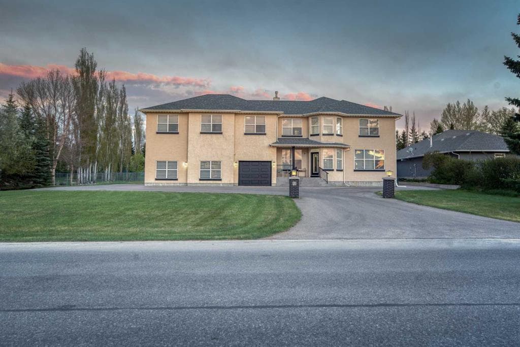 5-bed Detached for sale at 712 East Chestermere Drive, Chestermere