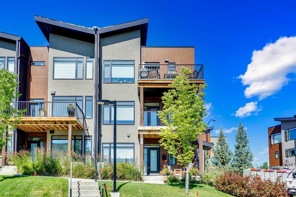 2-bed Townhouse for sale at 19 Royal Elm Green NW, Calgary