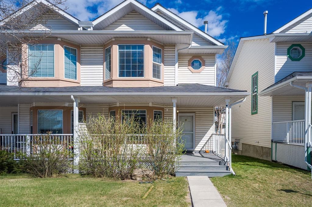 3-bed Townhouse for sale at 71 Martin Crossing Court NE, Calgary