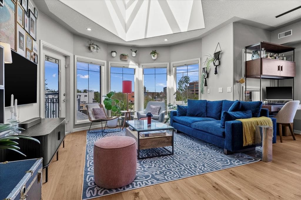 2-bed Apartment for sale at 418, 838 19 Avenue SW, Calgary