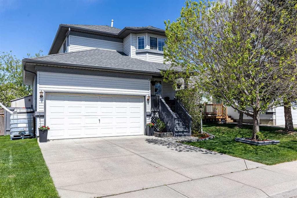 3-bed Detached for sale at 158 Saratoga Close NE, Calgary