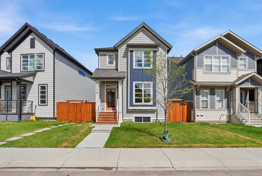 3-bed Detached for sale at 176 Walcrest Boulevard SE, Calgary
