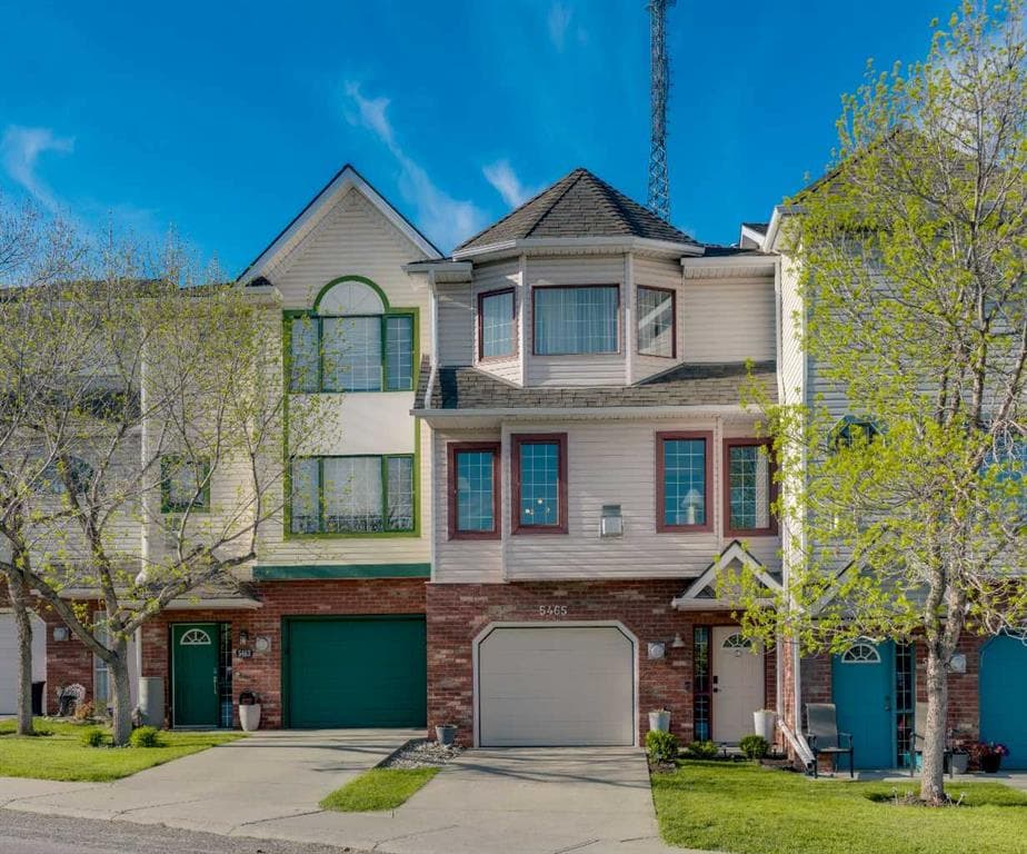2-bed Townhouse for sale at 5465 Patina Drive SW, Calgary