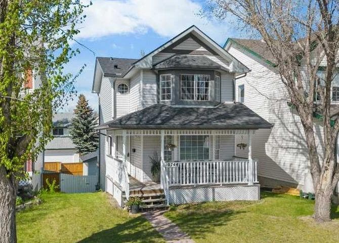 3-bed Detached for sale at 10744 Hidden Valley Drive NW, Calgary