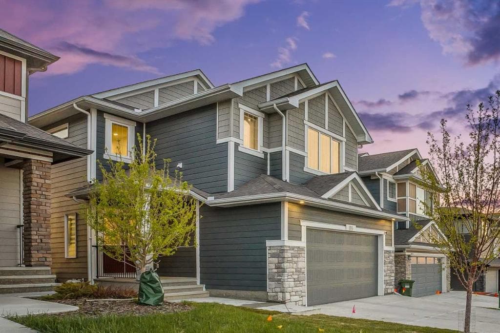 4-bed Detached for sale at 814 Bluerock Way SW, Calgary