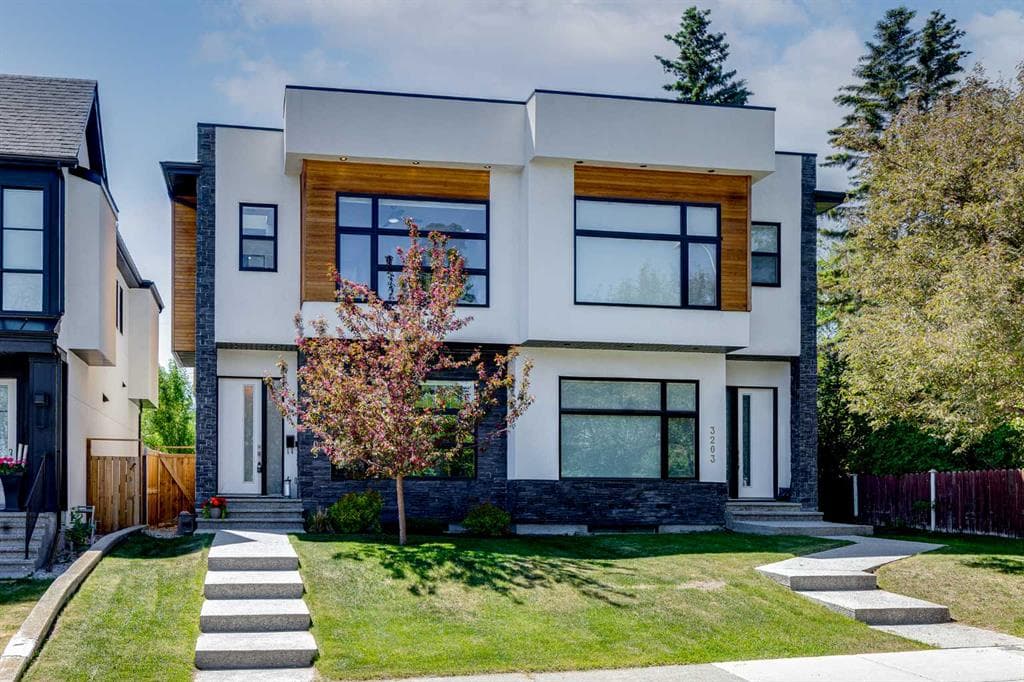 4-bed Semi-detached for sale at 3205 Kinsale Road SW, Calgary
