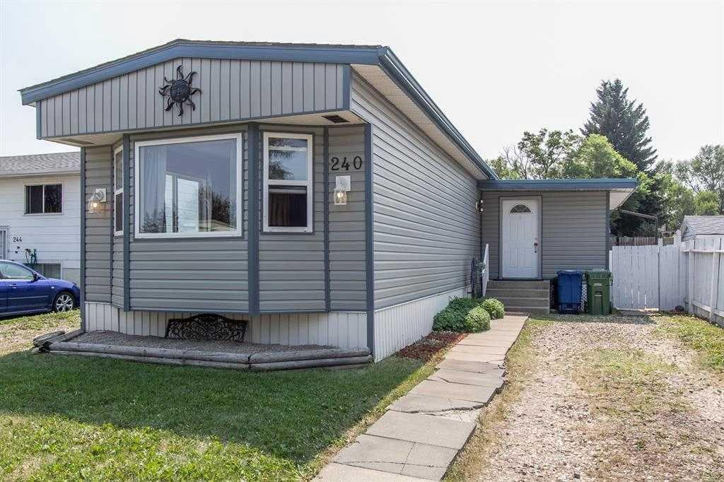 3-bed Detached for sale at 240 Big Hill Circle SE, Airdrie