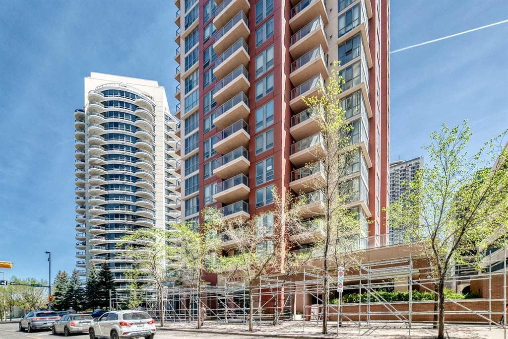 2-bed Apartment for sale at 807, 650 10 Street SW, Calgary