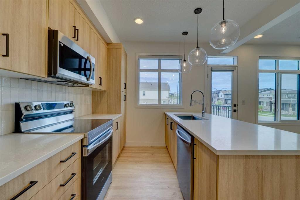 3-bed Townhouse for sale at 14832 1 Street NW, Calgary