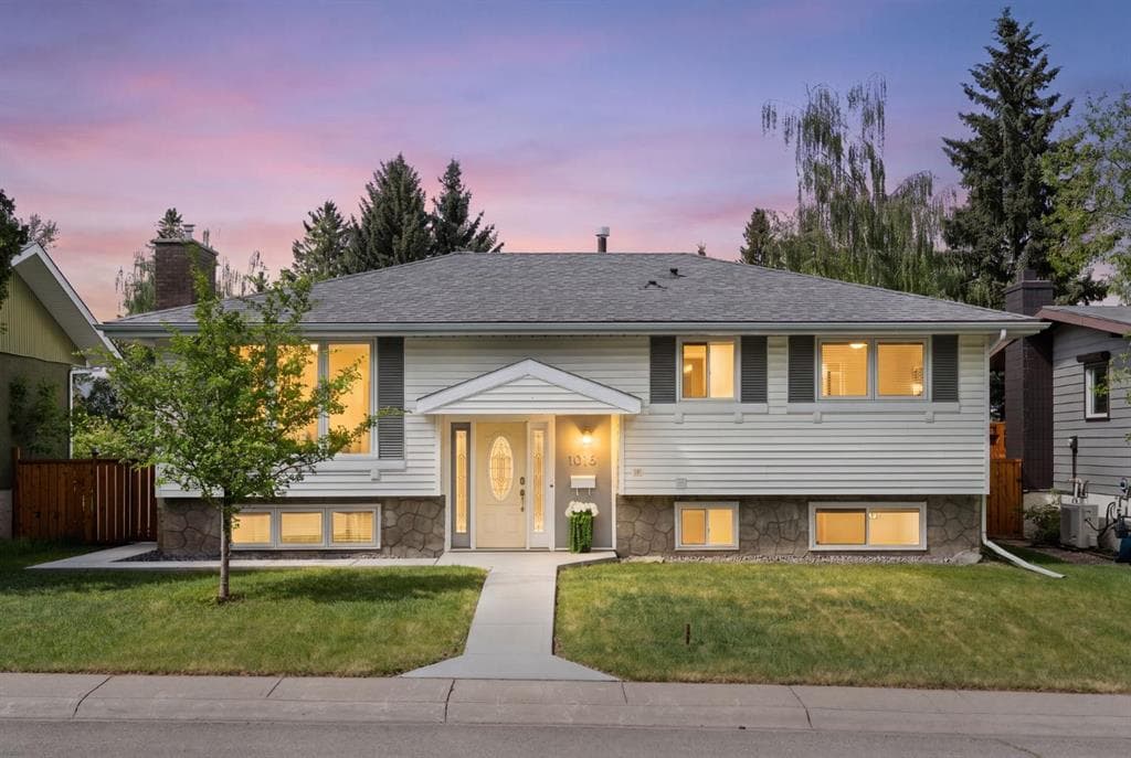 4-bed Detached for sale at 1016 Cannock Place SW, Calgary