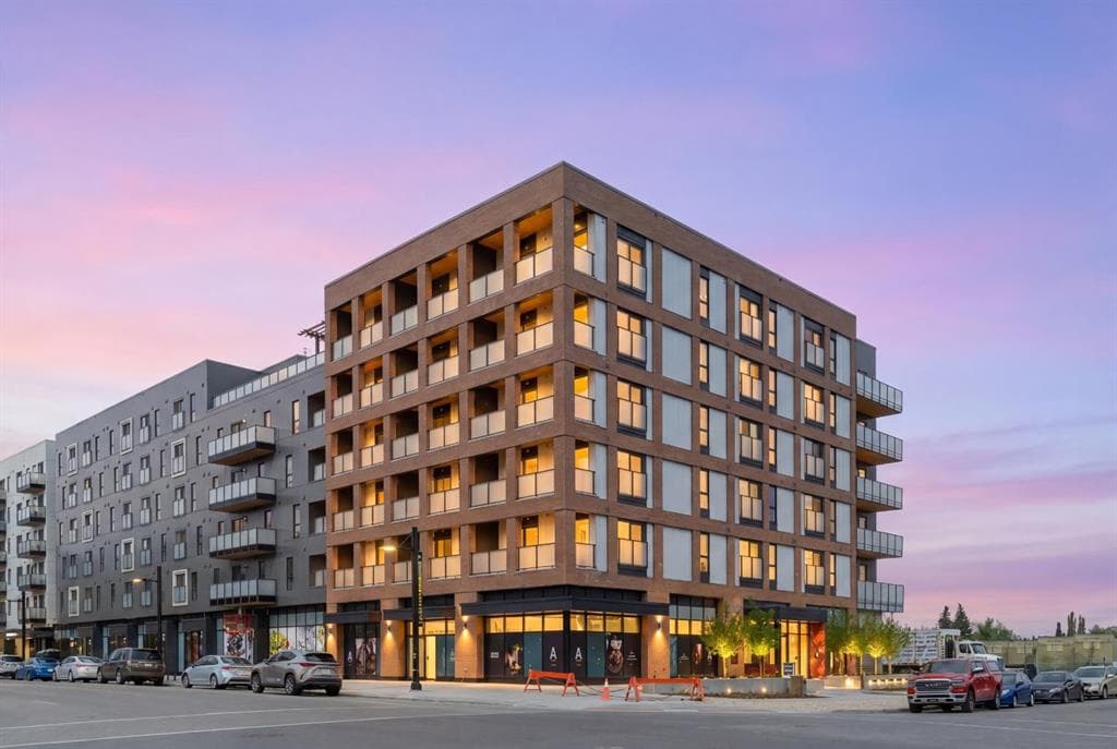 2-bed Apartment for sale at 233, 3107 Warren Street NW, Calgary