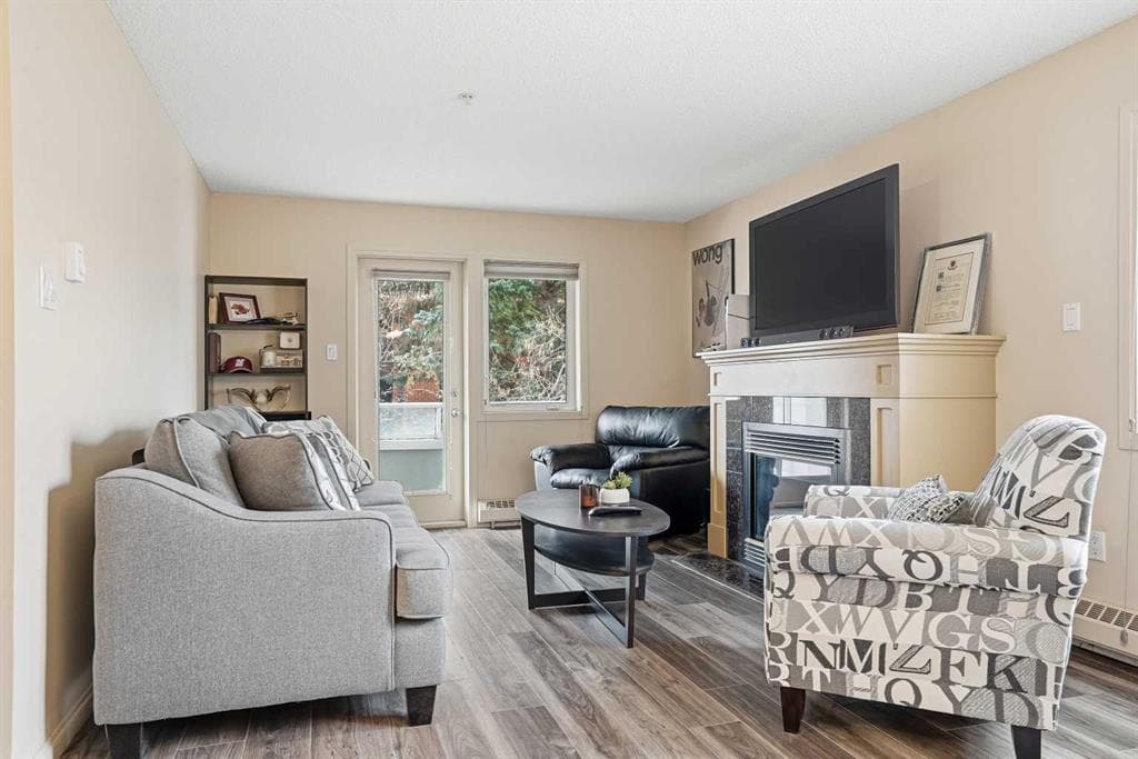 2-bed Apartment for sale at 212, 790 Kingsmere Crescent SW, Calgary