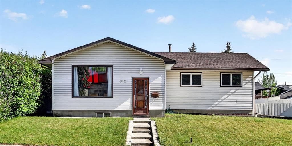 4-bed Detached for sale at 912 Stonehaven Road SW, Calgary