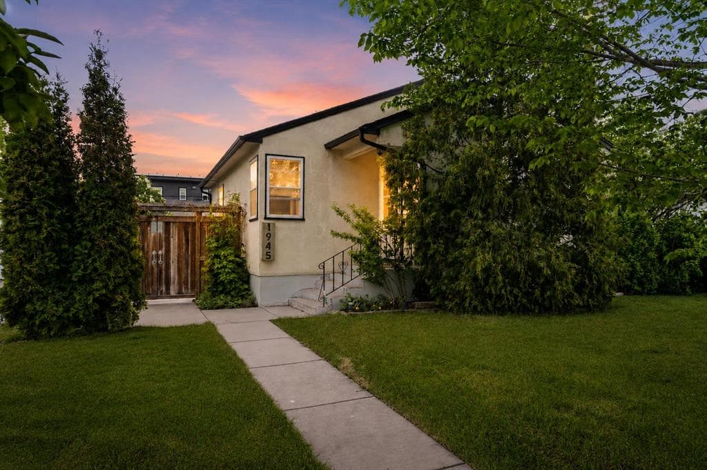 2-bed Detached for sale at 1945 Mountview Crescent NE, Calgary