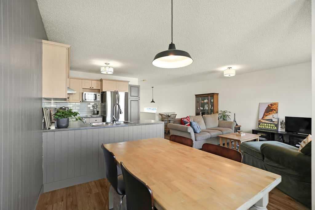 3-bed Detached for sale at 20 Covepark Close NE, Calgary
