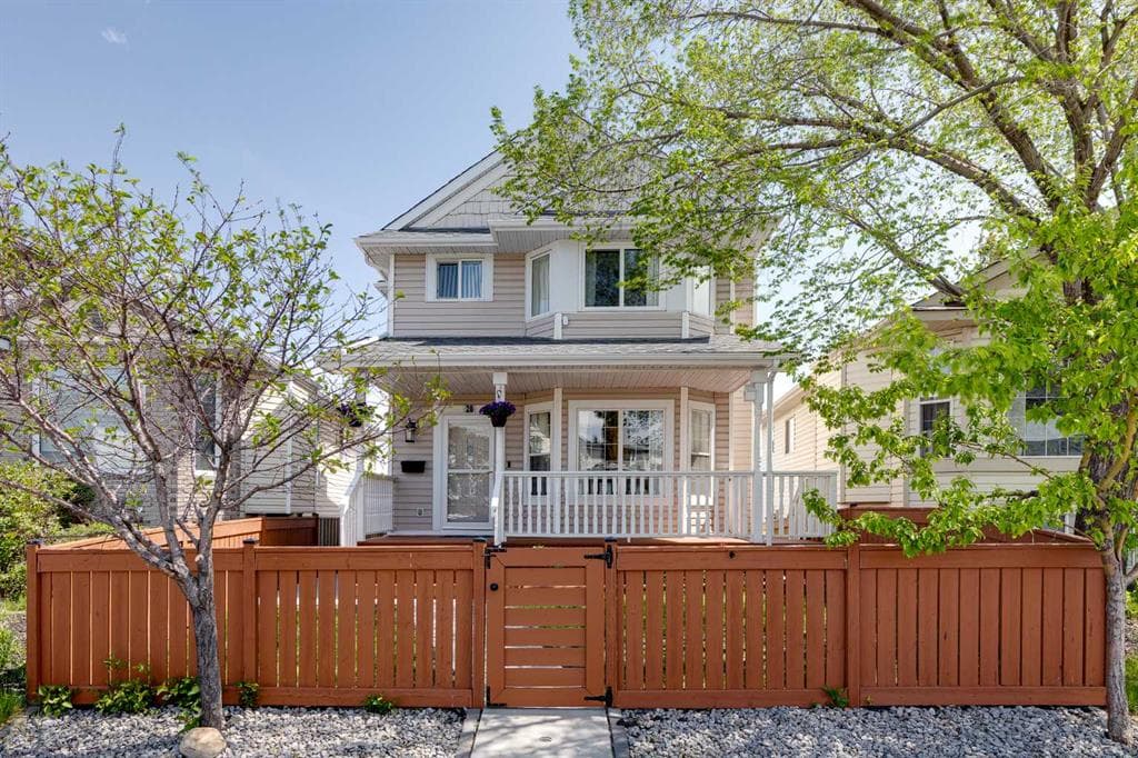 4-bed Detached for sale at 28 Hidden Point NW, Calgary