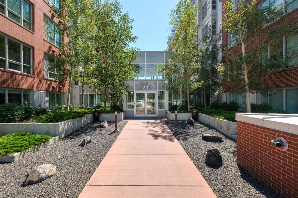 2-bed Apartment for sale at 512, 63 Inglewood Park SE, Calgary