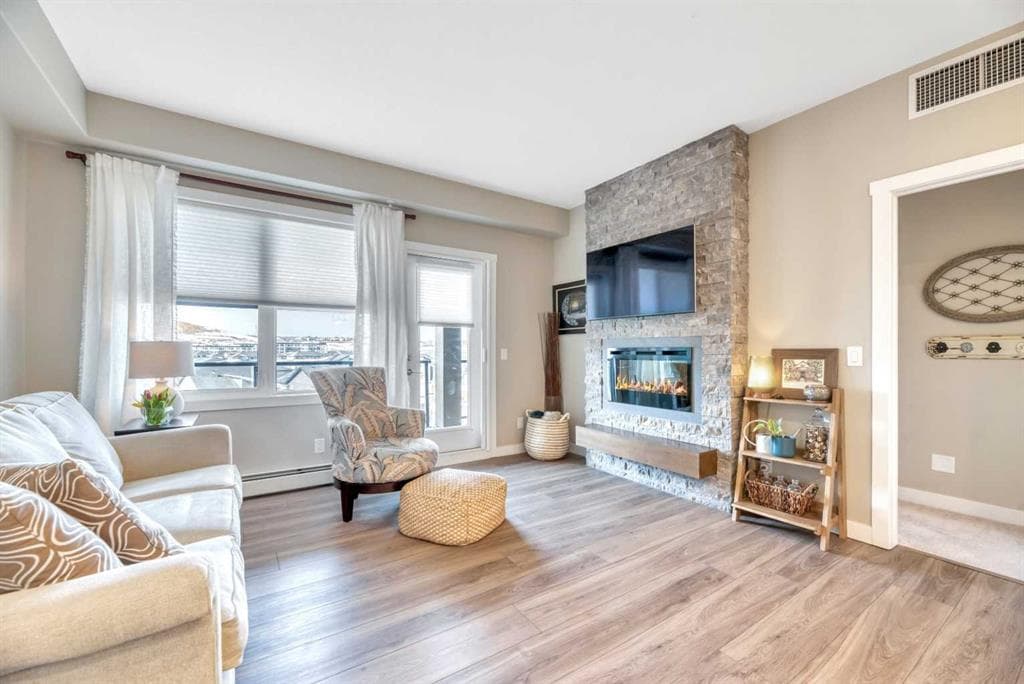 1-bed Apartment for sale at 415, 55 Wolf Hollow Crescent SE, Calgary