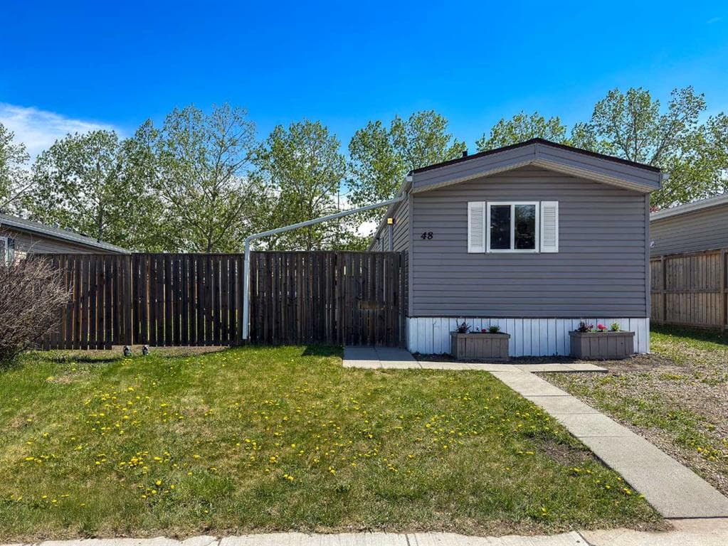 2-bed Detached for sale at 48 Spring Dale Circle SE, Airdrie