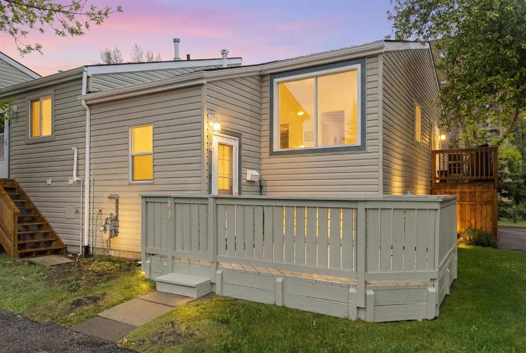 3-bed Townhouse for sale at 14, 8544 48 Avenue NW, Calgary