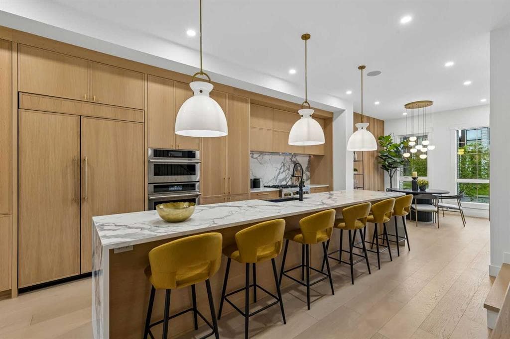 4-bed Detached for sale at 1807 Broadview Road NW, Calgary