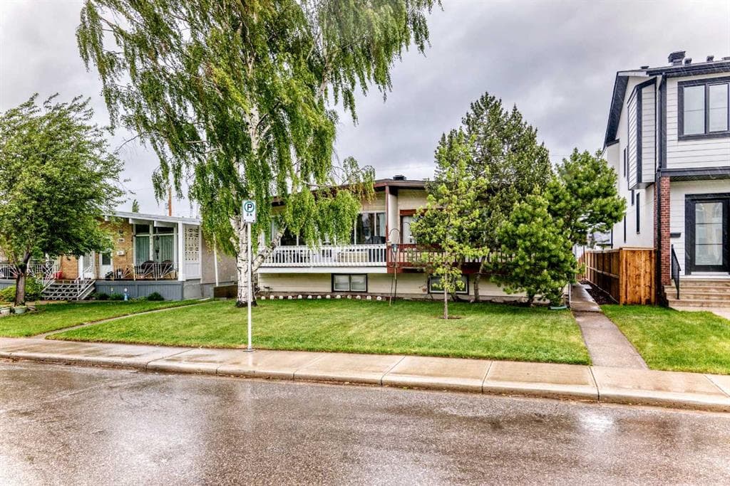 3-bed Semi-detached for sale at 2224A 34 Street SW, Calgary