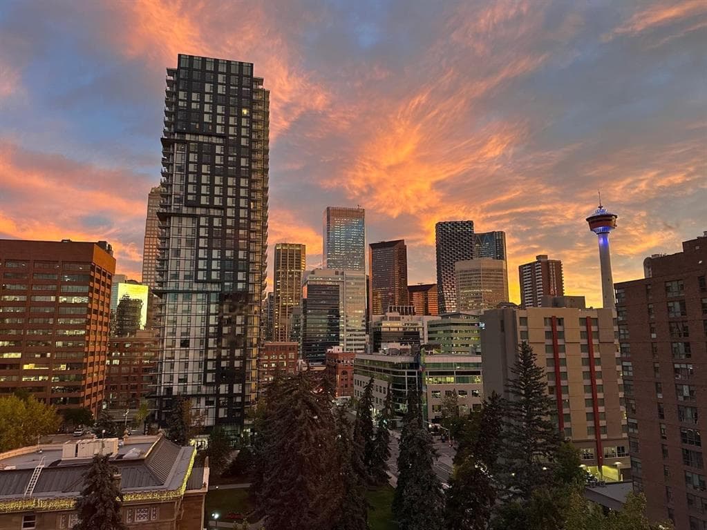 2-bed Apartment for sale at 902, 303 13 Avenue SW, Calgary