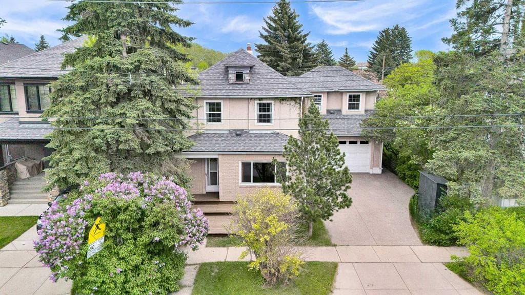 3-bed Detached for sale at 712 14 Street SE, Calgary