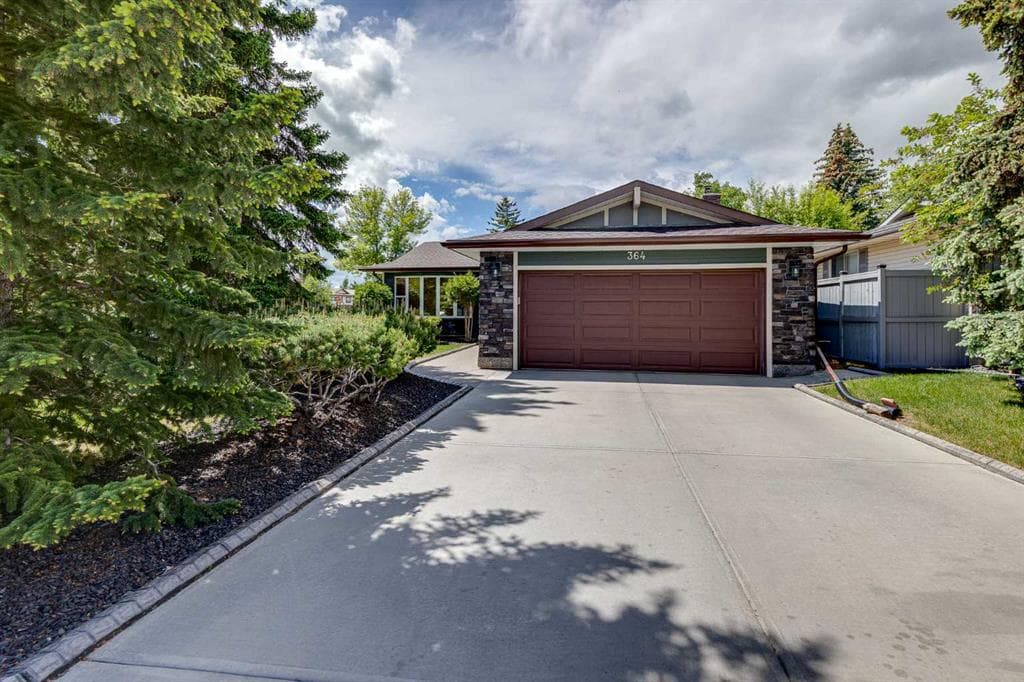 4-bed Detached for sale at 364 Silvergrove Place NW, Calgary