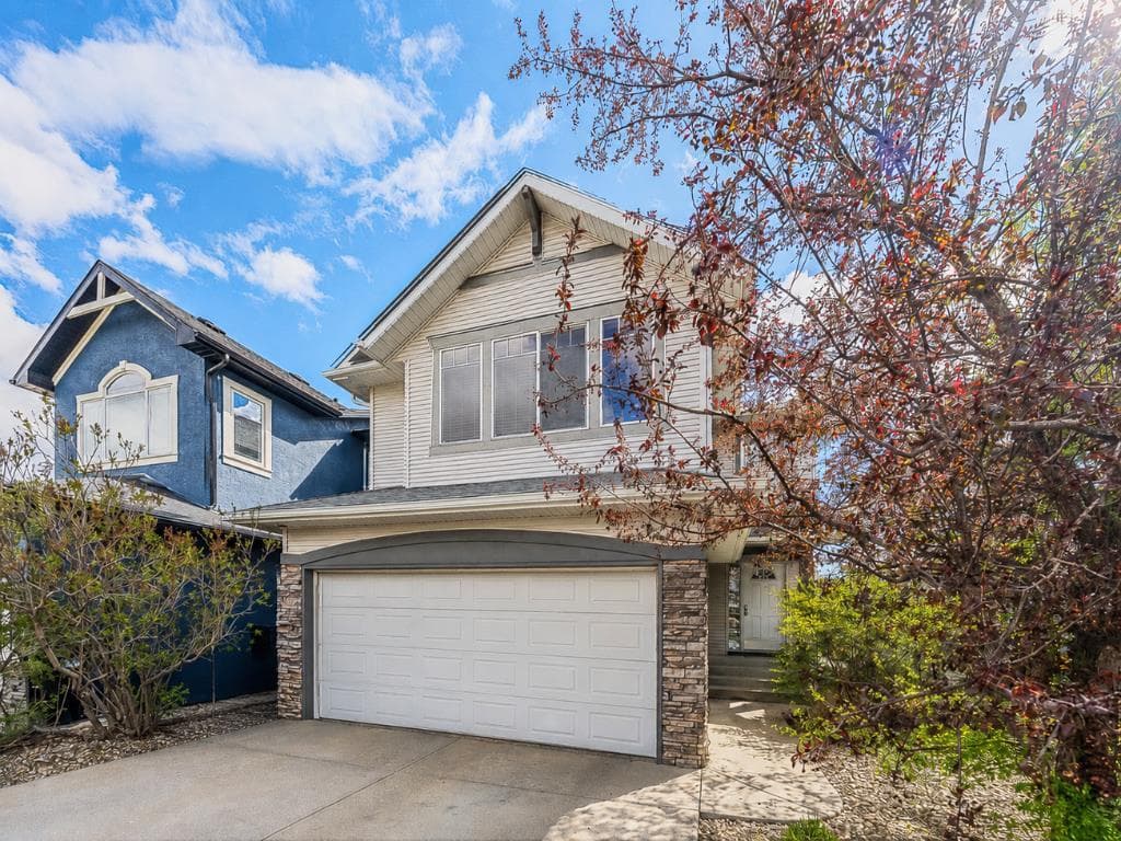 4-bed Detached for sale at 143 Cougarstone Square SW, Calgary