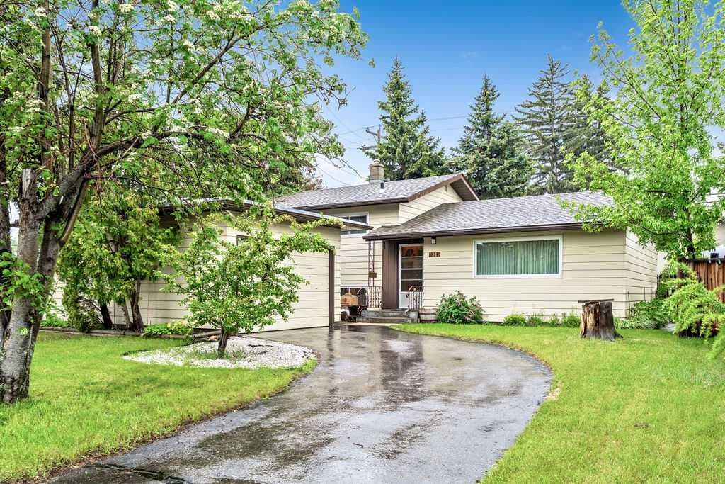 3-bed Detached for sale at 7315 5 Street SW, Calgary