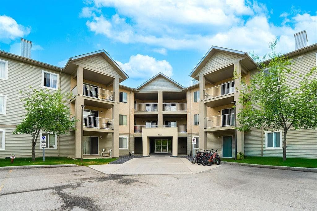 2-bed Apartment for sale at 214, 1000 Citadel Meadow Point NW, Calgary