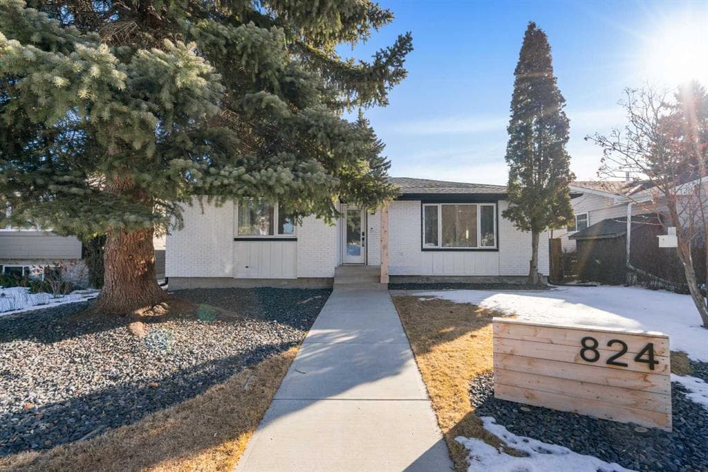 4-bed Detached for sale at 824 Canna Crescent SW, Calgary