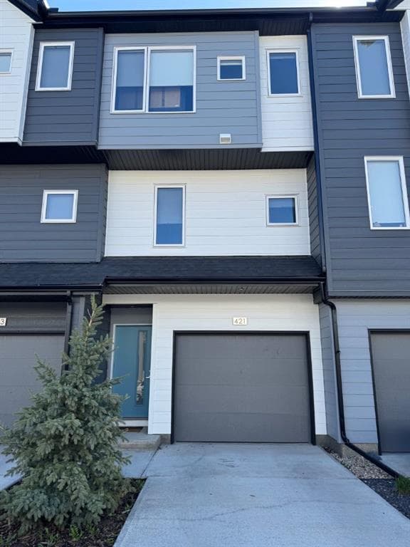 3-bed Townhouse for sale at 421 Skyview Ranch Circle NE, Calgary