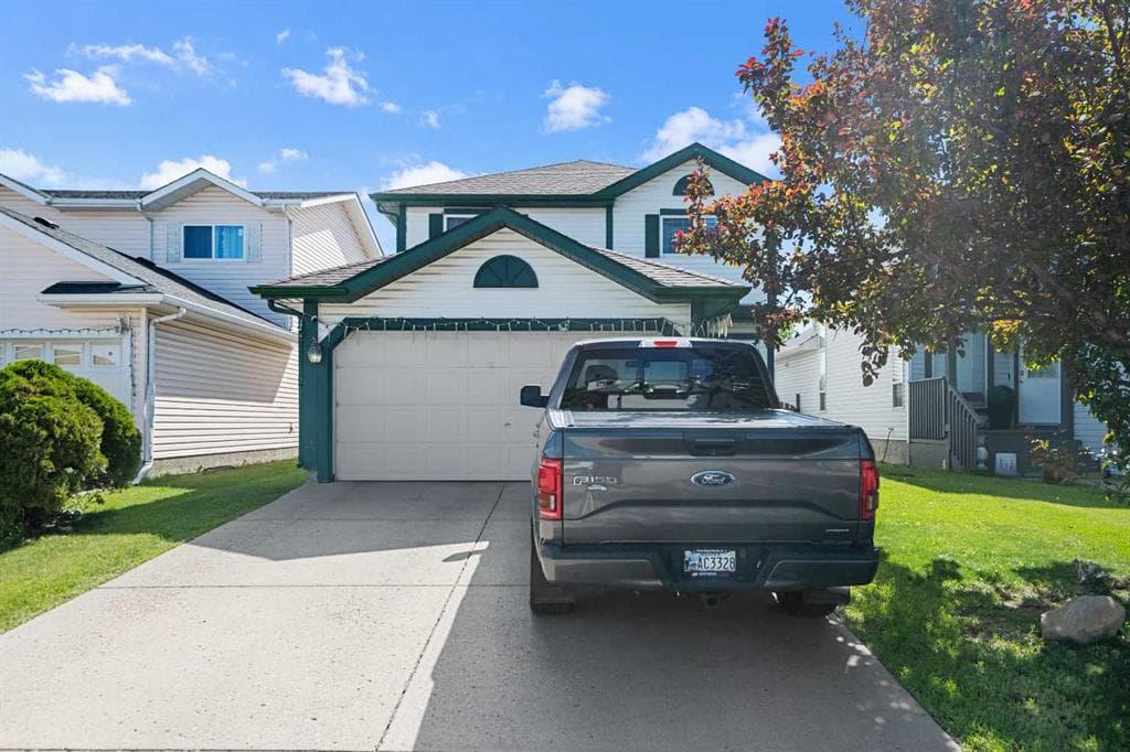 4-bed Detached for sale at 69 Applemont Place SE, Calgary