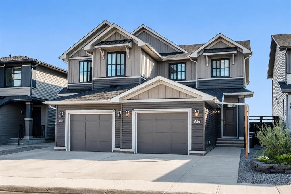 4-bed Semi-detached for sale at 836 Seton Circle SE, Calgary