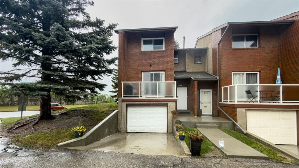 3-bed Townhouse for sale at 101, 1305 Glenmore Trail, Calgary