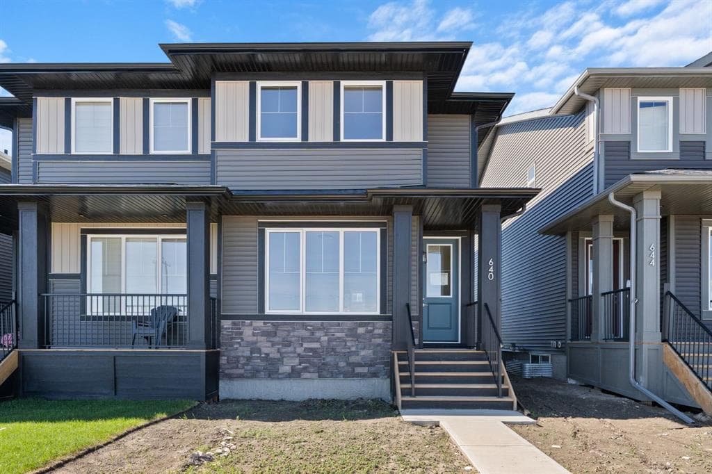 3-bed Semi-detached for sale at 640 Sora Boulevard SE, Calgary