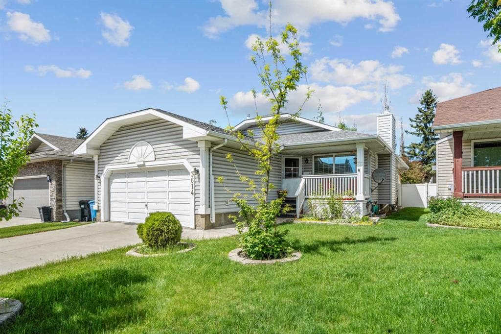 4-bed Detached for sale at 3614 Douglas Woods Heights SE, Calgary