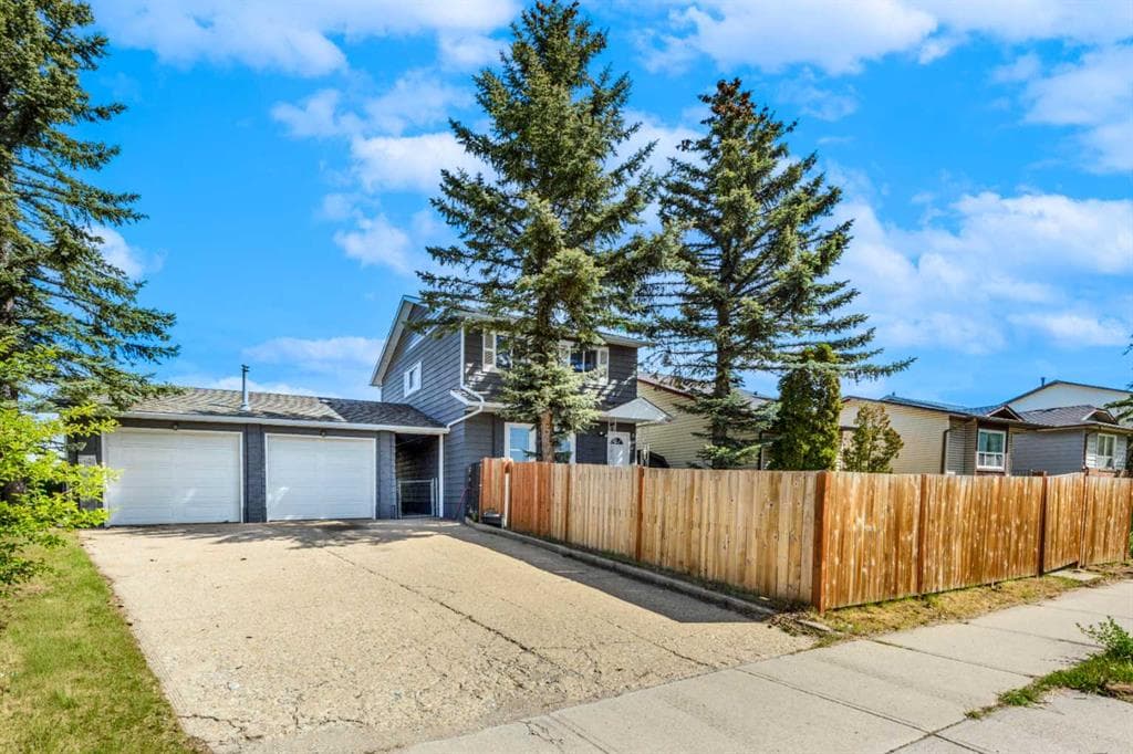 1-bed Detached for sale at 120 Whitefield Drive NE, Calgary