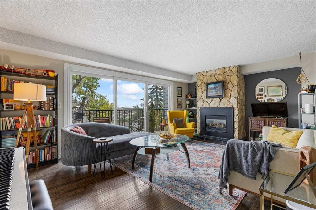 3-bed Townhouse for sale at 3, 315 3 Street NE, Calgary